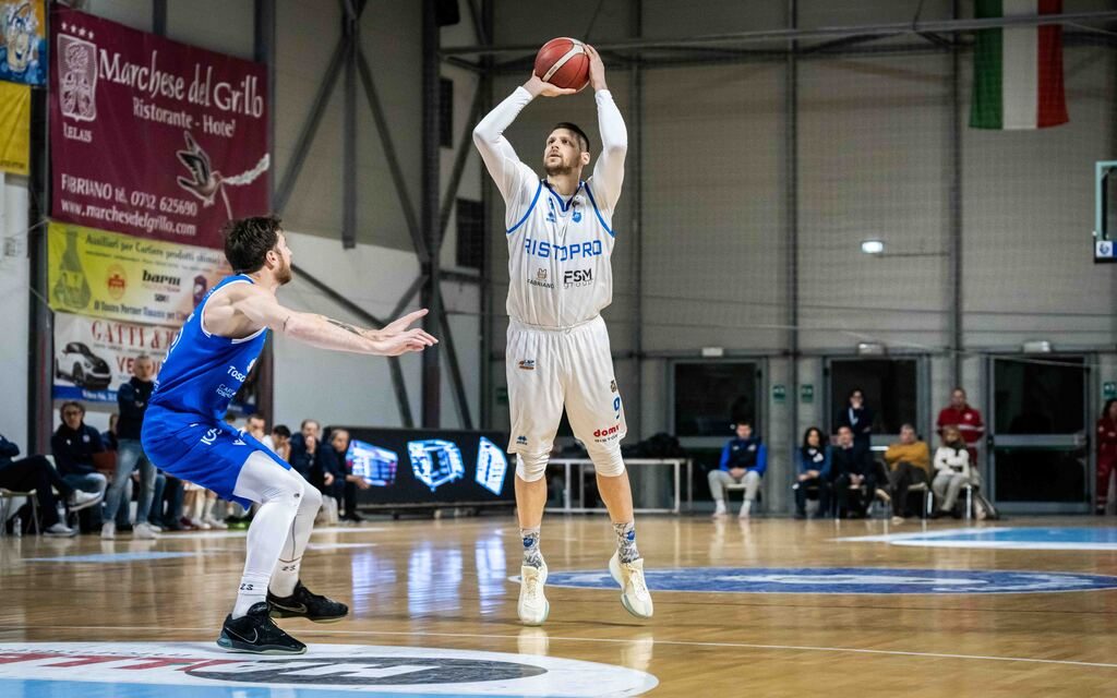 Fabriano_Pielle_2-1TM06758 (1)