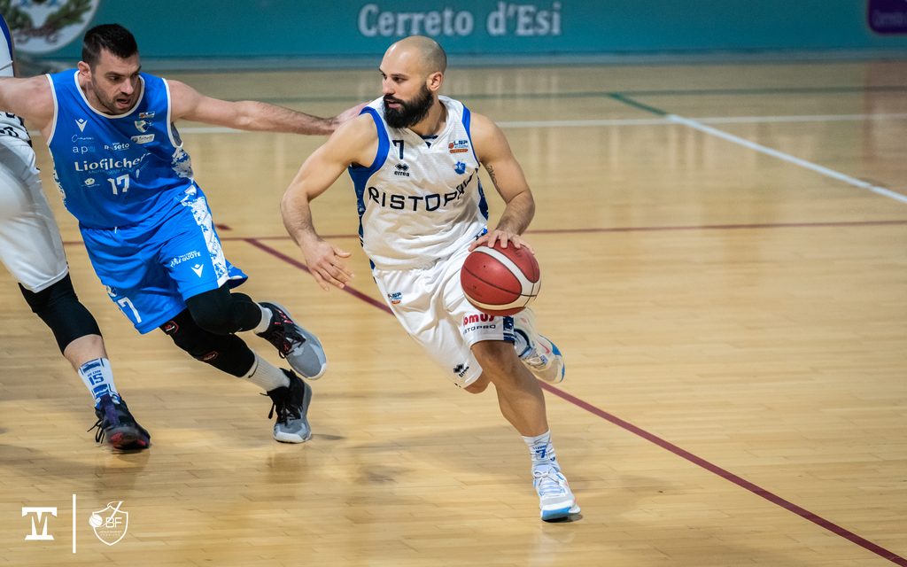 Fabriano_Roseto_1-1TM02874 (1)